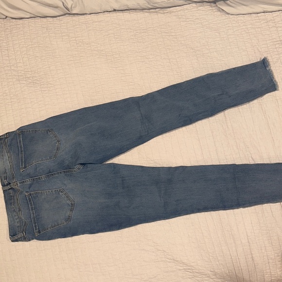 SKINNY JEANS! Perfect condition! Don’t fit me anymore. (WORN ONCE) - Picture 3 of 3
